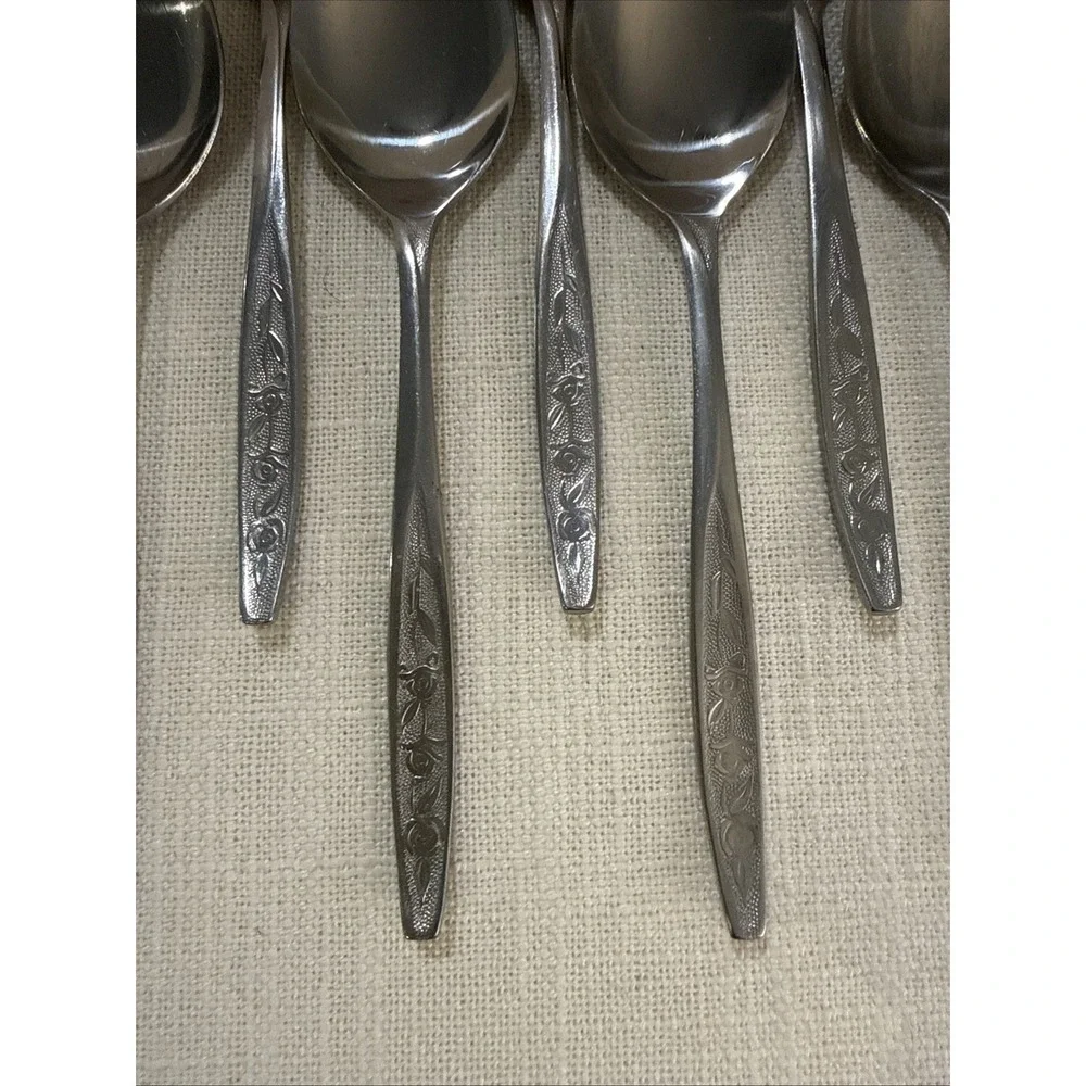 12 Big Soup Spoon CUS1 Custom Craft‎ Stainless Roses Flowers Taiwan